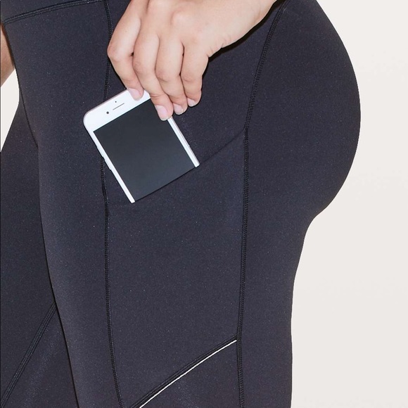 Lululemon Speed Up Crop *21" Black (First Release) Black Size 8 Practically new - Picture 11 of 12